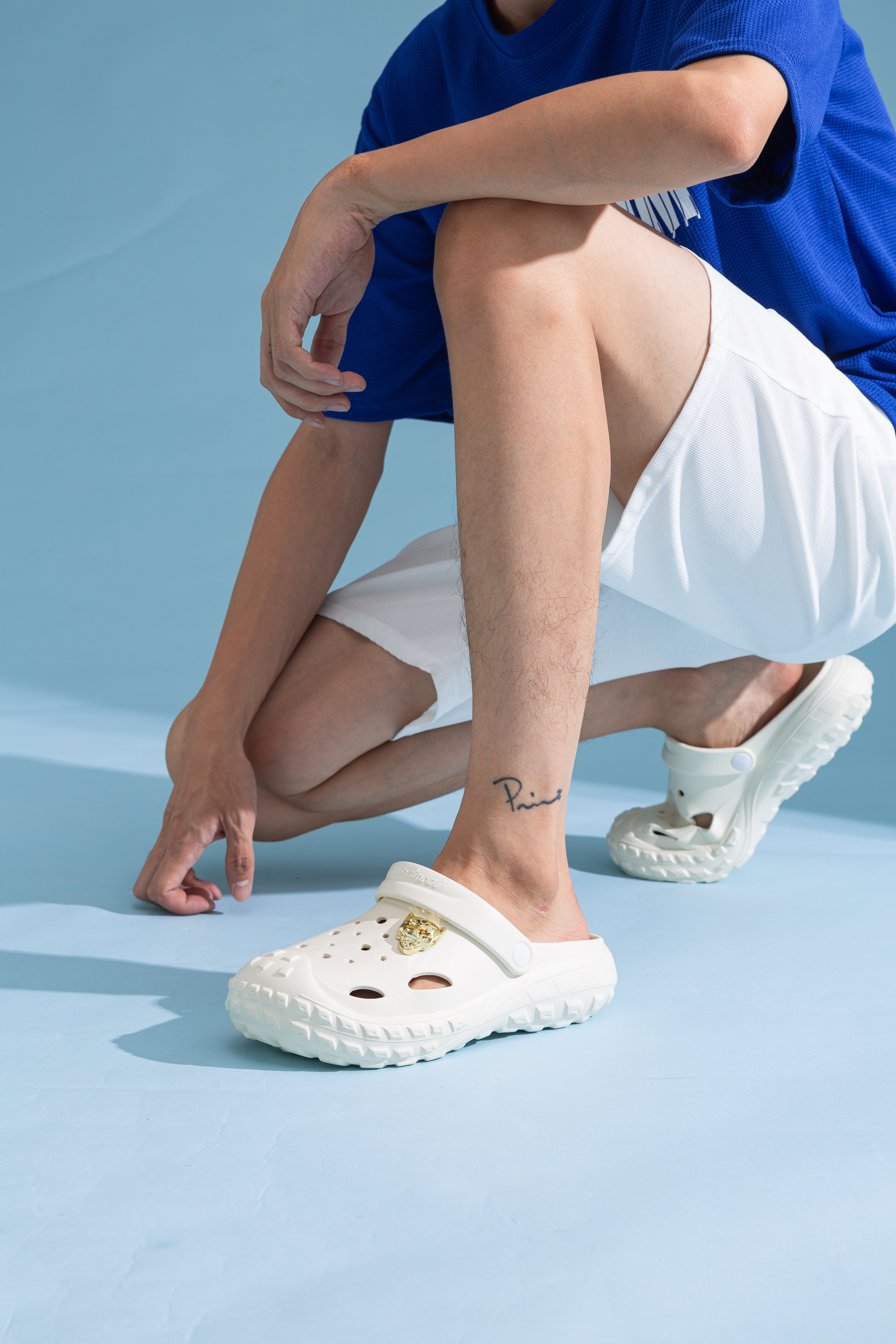 Durable Thick Sole Men Clogs | Premium Gold Accent, Wearable For Home, Beach & Daily Outings
